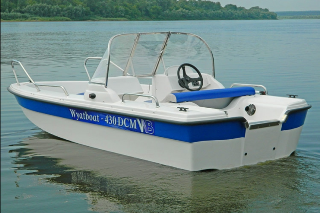 Wyatboat-430DCM (тримаран)
